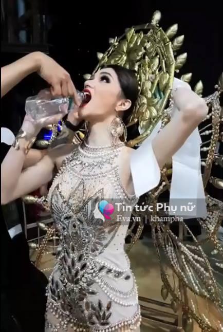 tuy khong thang giai trang phuc dan toc, huong giang idol van duoc yeu quy vi tam anh sau! - 1